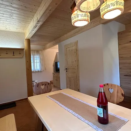 Seppenbauernhuette In Im Salzkammergut *